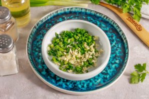 Кефирно-чесночный соус для шаурмы