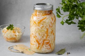 Хрустящая капуста в рассоле на зиму