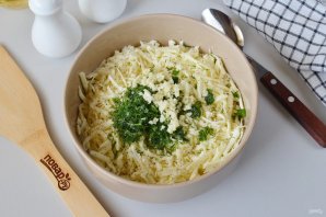 Лепешки с чесноком и сыром