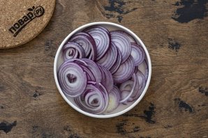 Маринованный лук для бургера