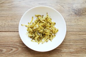 Салат с говядиной и грецкими орехами