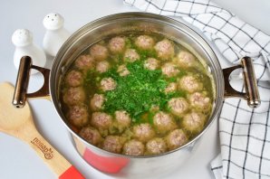 Суп с нутом и фрикадельками Суп с нутом и фрикадельками