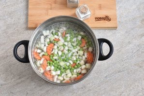 Овощной суп с индейкой