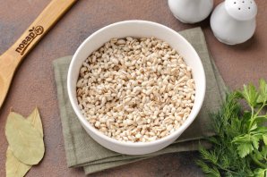 Суп из сайры с перловкой