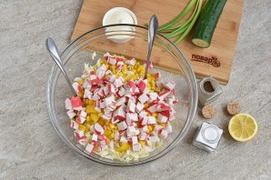 Крабовый салат с пекинской капустой
