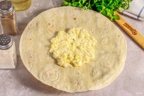 Хачапури из лаваша с творогом