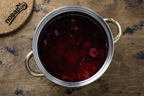 Грузинский суп из вишни