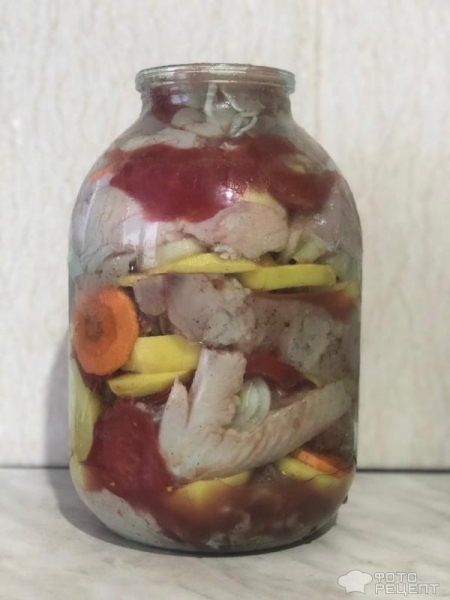 Рецепт: Запеченная курица с картошкой в трехлитровом балоне - В трёхлитровом баллоне.