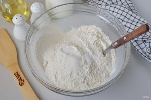 Лепешки с чесноком и сыром